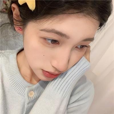 新闻女王国语海报